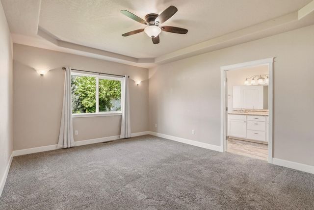 7521 N E St, Spokane, WA 99208