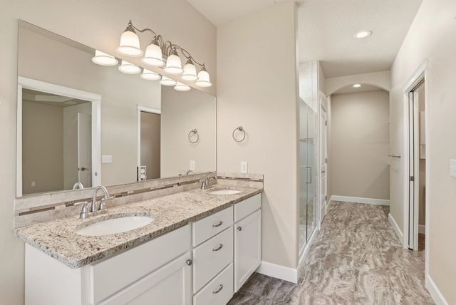 7521 N E St, Spokane, WA 99208