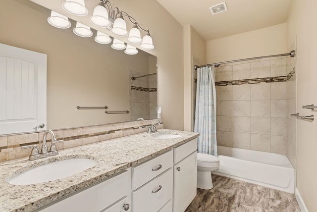 7521 N E St, Spokane, WA 99208