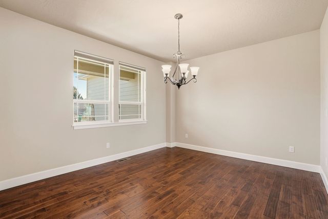 7521 N E St, Spokane, WA 99208