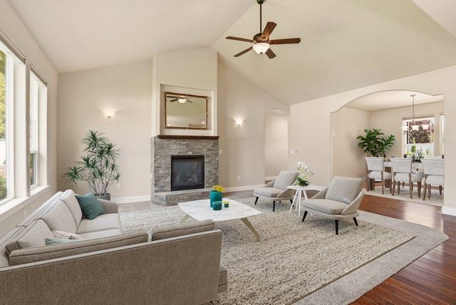 7521 N E St, Spokane, WA 99208