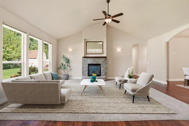 7521 N E St, Spokane, WA 99208