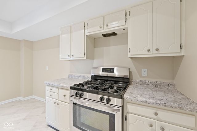 5158 Brendonshire Court E, Indianapolis, IN 46226