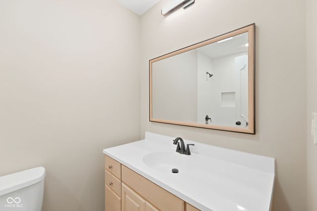 5158 Brendonshire Court E, Indianapolis, IN 46226