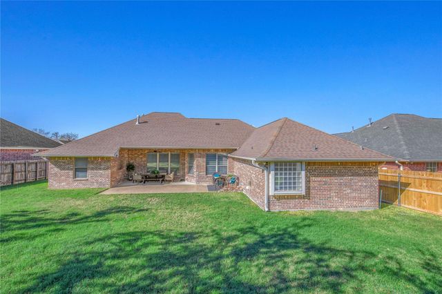 406 Cold Spring Drive, College Station, TX 77845