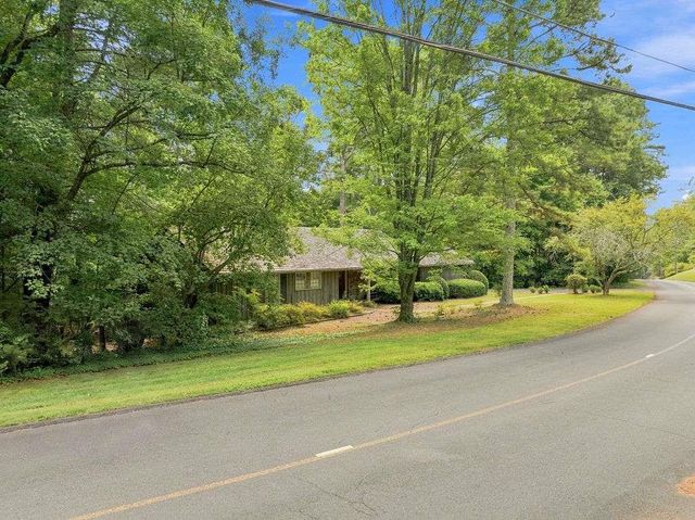 23 Saddle Mountain Road SE, Rome, GA 30161