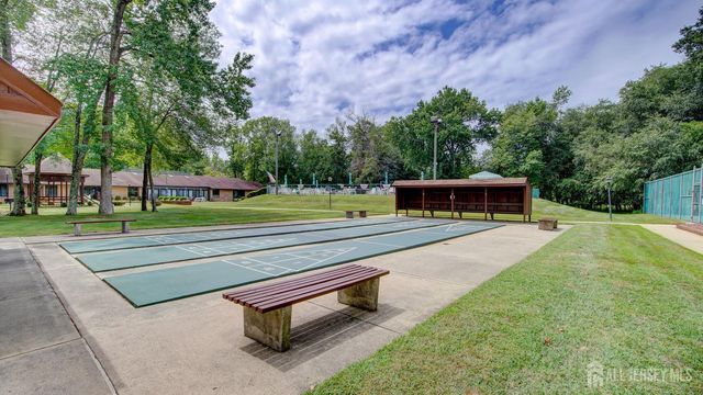 86 Arrowood Road G, Manalapan, NJ 07726
