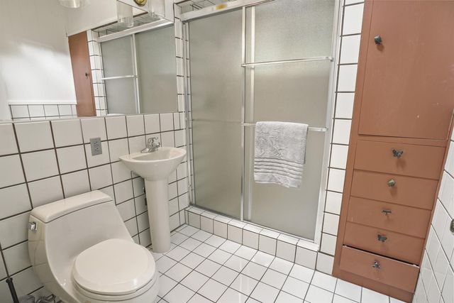 320 Grandview Drive, Woodside, CA 94062