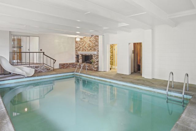 320 Grandview Drive, Woodside, CA 94062