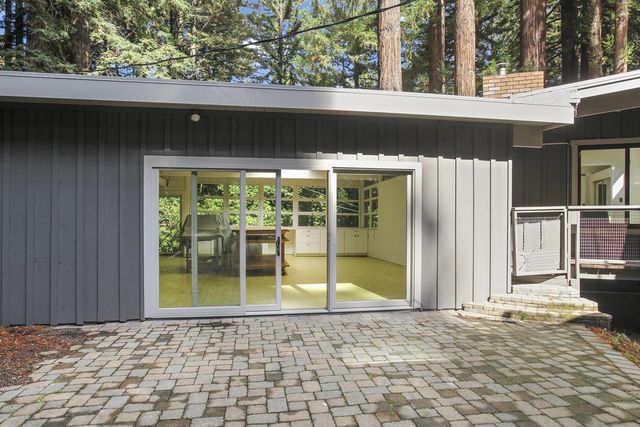 320 Grandview Drive, Woodside, CA 94062