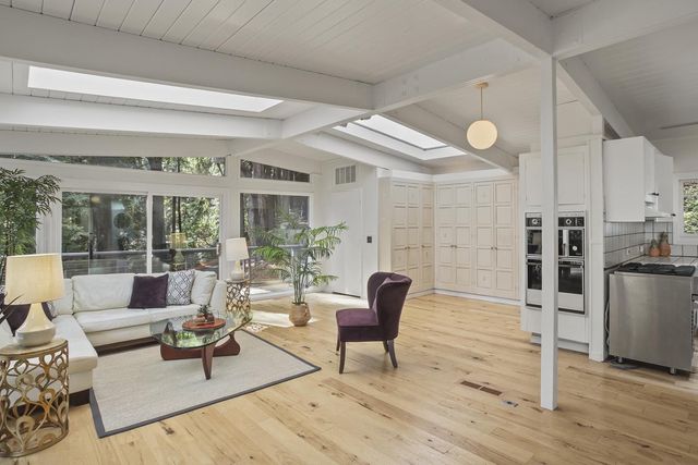 320 Grandview Drive, Woodside, CA 94062