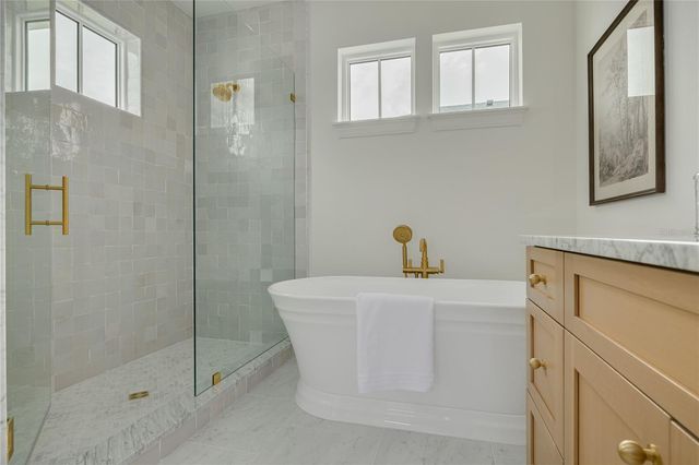 455 47TH AVENUE N, St Petersburg, FL 33703