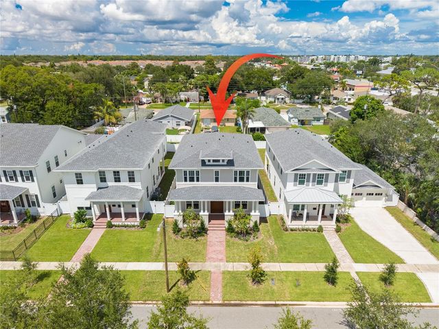 455 47TH AVENUE N, St Petersburg, FL 33703