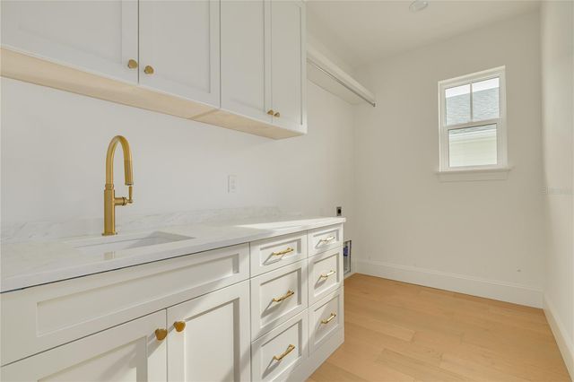 455 47TH AVENUE N, St Petersburg, FL 33703