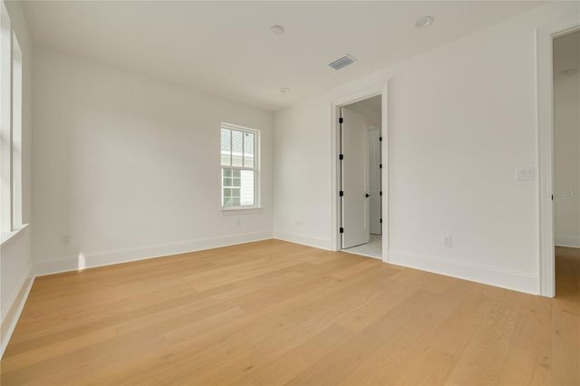 455 47TH AVENUE N, St Petersburg, FL 33703