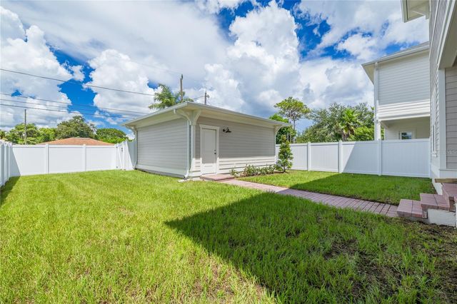 455 47TH AVENUE N, St Petersburg, FL 33703