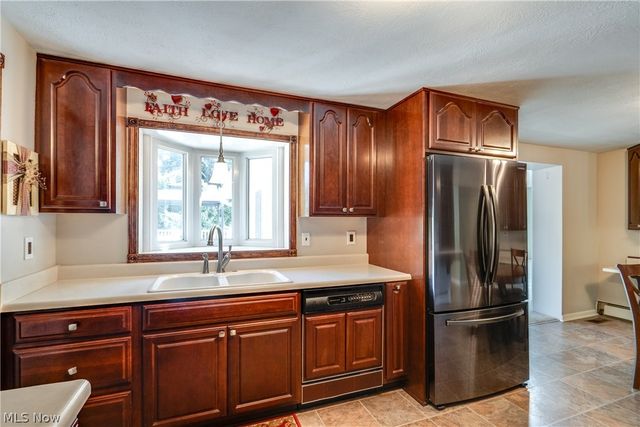 4710 Brunnerdale Avenue NW, Canton, OH 44718