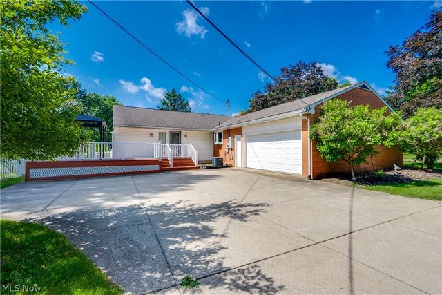 4710 Brunnerdale Avenue NW, Canton, OH 44718