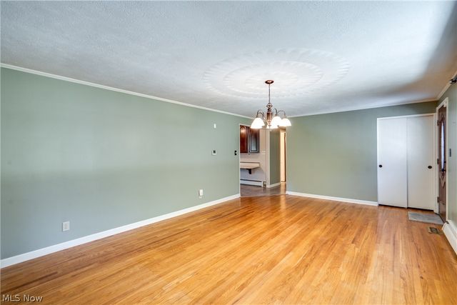 4710 Brunnerdale Avenue NW, Canton, OH 44718