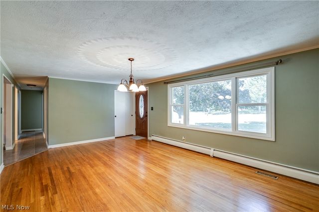4710 Brunnerdale Avenue NW, Canton, OH 44718