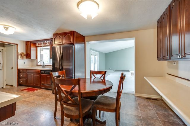 4710 Brunnerdale Avenue NW, Canton, OH 44718