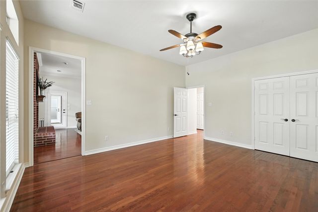146 River Run Drive, Azle, TX 76020