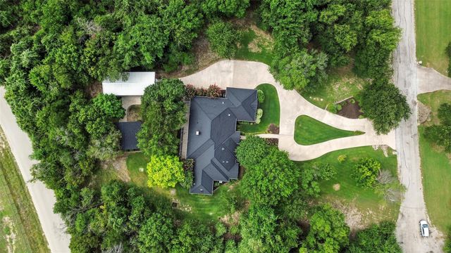 146 River Run Drive, Azle, TX 76020