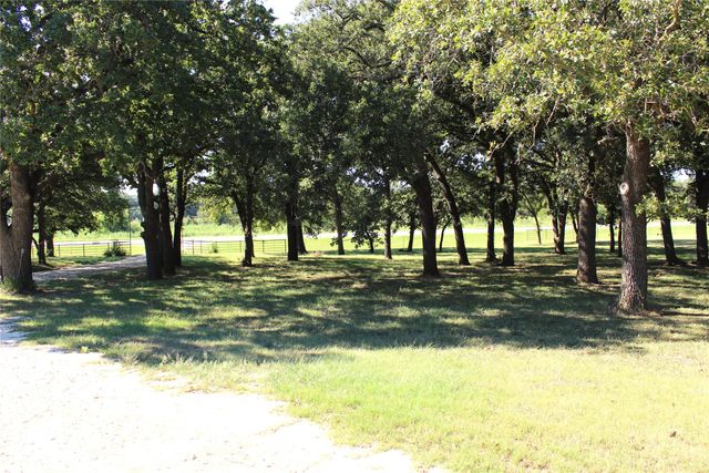 5050 Highway 67 377N, Comanche, TX 76442