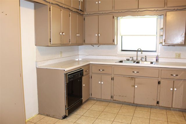 5050 Highway 67 377N, Comanche, TX 76442