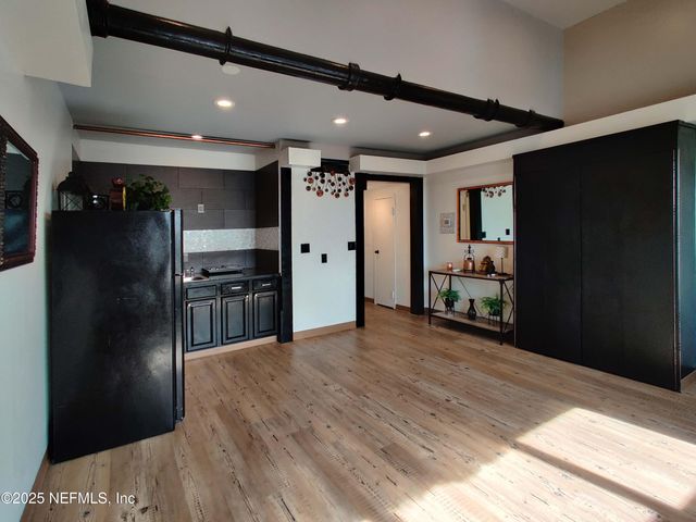 311 W ASHLEY Street 1715, Jacksonville, FL 32202