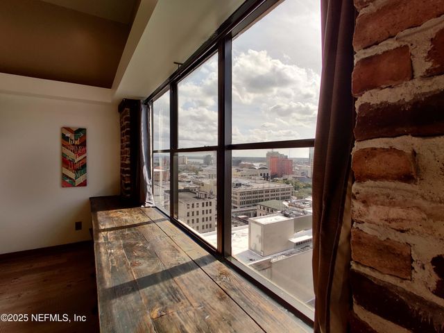 311 W ASHLEY Street 1715, Jacksonville, FL 32202