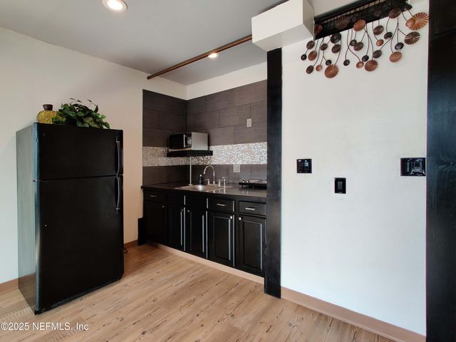 311 W ASHLEY Street 1715, Jacksonville, FL 32202