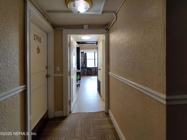 311 W ASHLEY Street 1715, Jacksonville, FL 32202