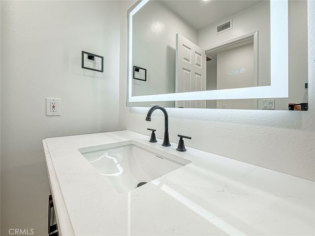 1401 Calle De Oro, Thousand Oaks, CA 91360