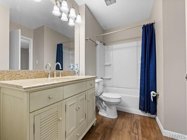 1095 Summit Meadows Drive, Fenton, MO 63026