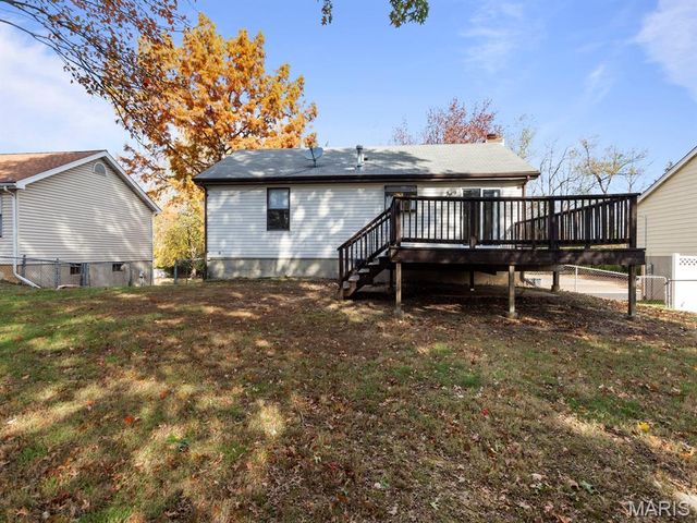 1095 Summit Meadows Drive, Fenton, MO 63026