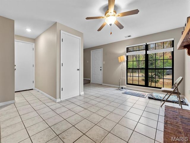 1095 Summit Meadows Drive, Fenton, MO 63026