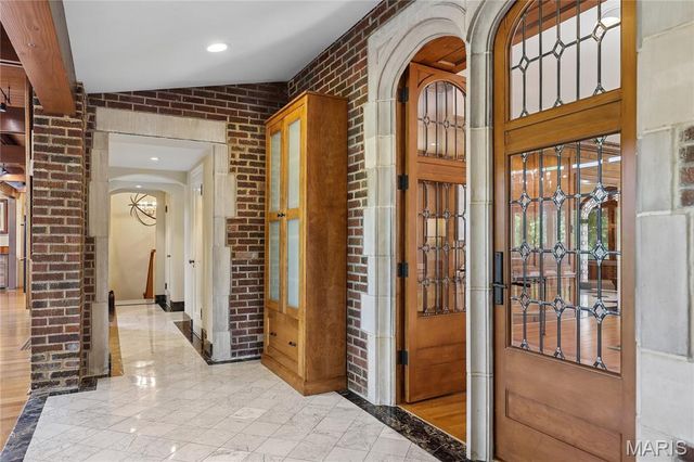 5745 Lindell Boulevard, St Louis, MO 63112