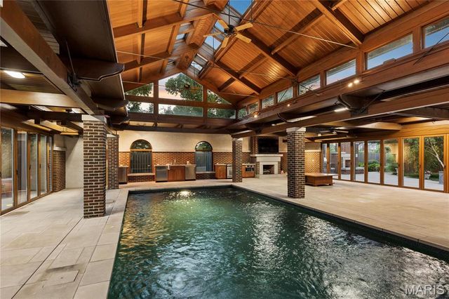 5745 Lindell Boulevard, St Louis, MO 63112
