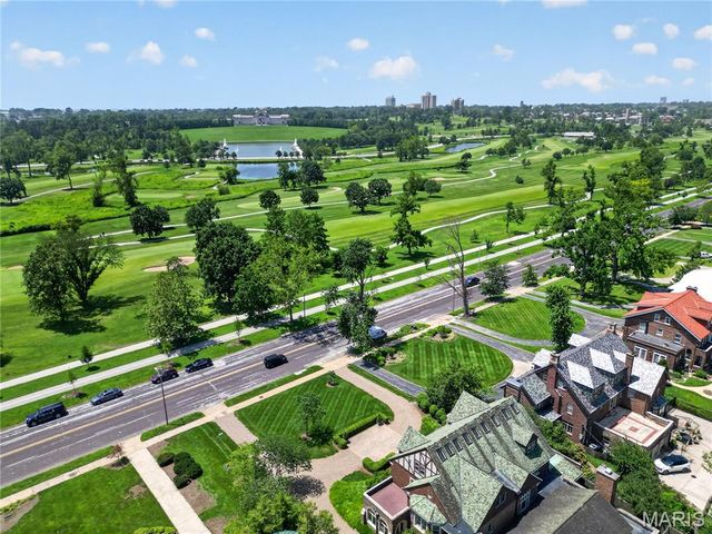 5745 Lindell Boulevard, St Louis, MO 63112