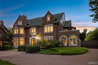 5745 Lindell Boulevard, St Louis, MO 63112