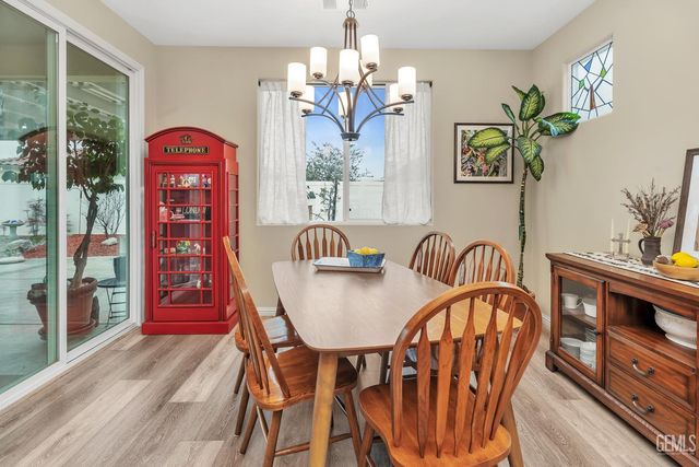 14320 Harborough Drive, Bakersfield, CA 93311