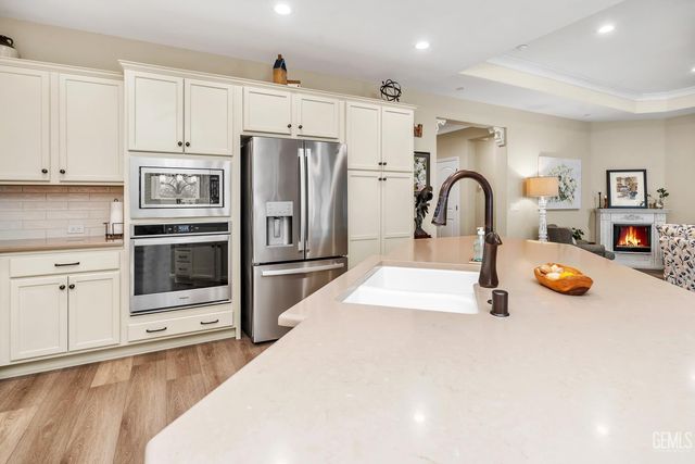 14320 Harborough Drive, Bakersfield, CA 93311