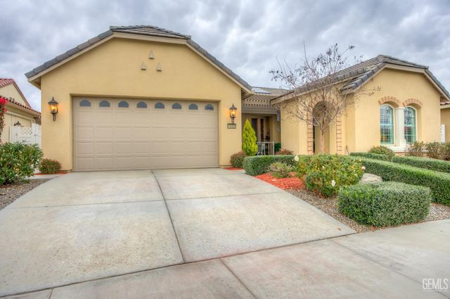 14320 Harborough Drive, Bakersfield, CA 93311