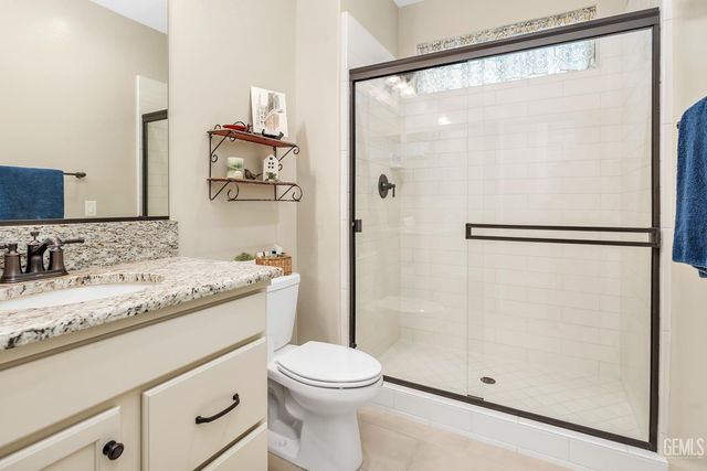 14320 Harborough Drive, Bakersfield, CA 93311