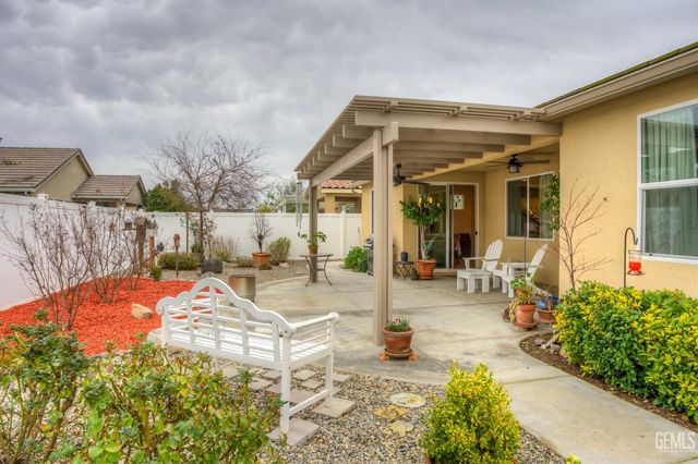 14320 Harborough Drive, Bakersfield, CA 93311