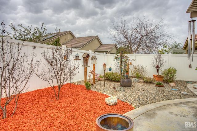 14320 Harborough Drive, Bakersfield, CA 93311