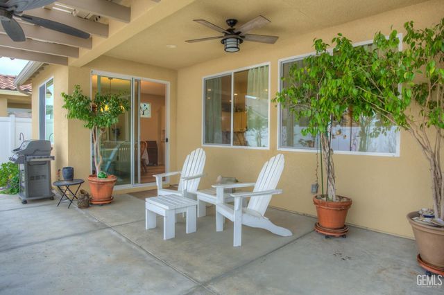 14320 Harborough Drive, Bakersfield, CA 93311