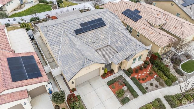 14320 Harborough Drive, Bakersfield, CA 93311