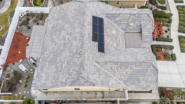 14320 Harborough Drive, Bakersfield, CA 93311